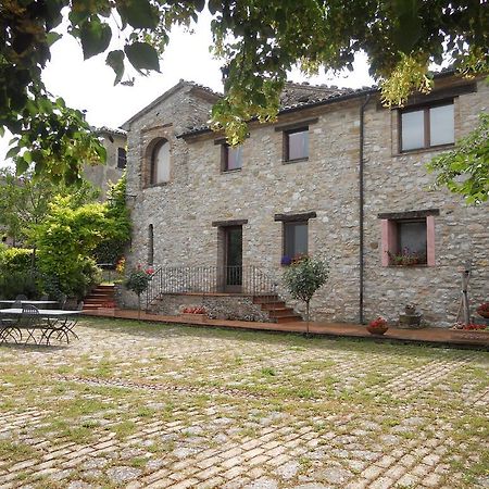 Willa Il Giardino Degli Ulivi Castelraimondo Zewnętrze zdjęcie